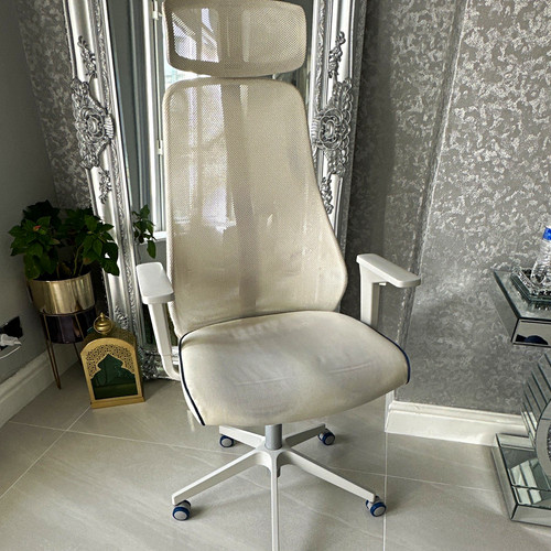 White high back swivel task - white,